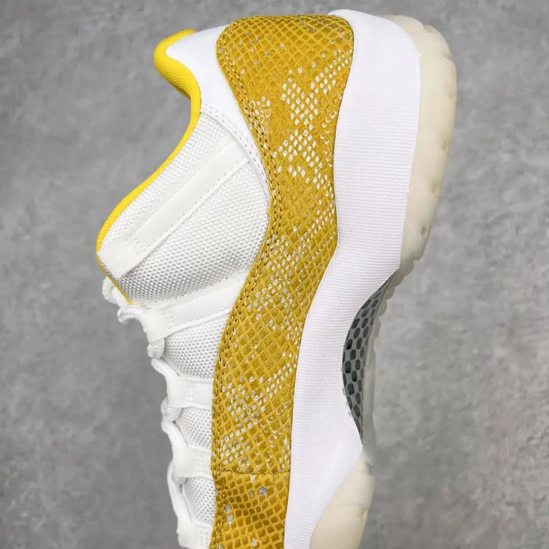 Air Jordan 11 - Image 6
