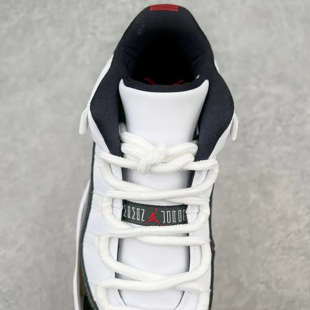 Air Jordan 11 - Image 6