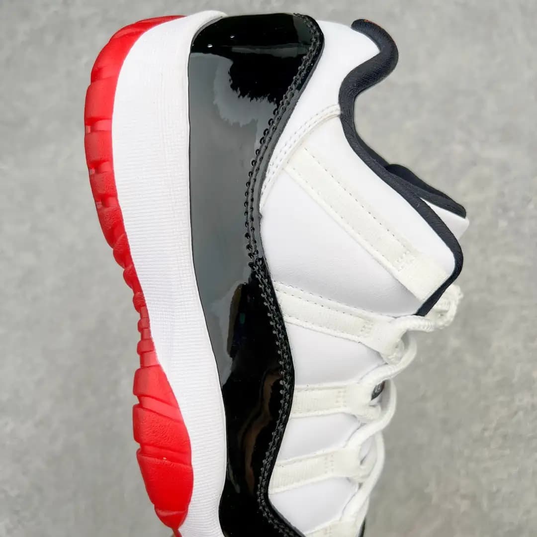 Air Jordan 11 - Image 7