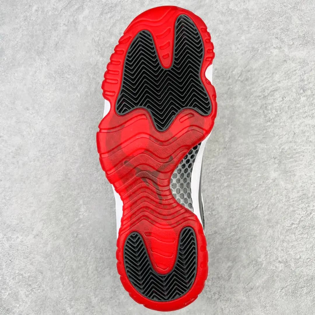 Air Jordan 11 - Image 9