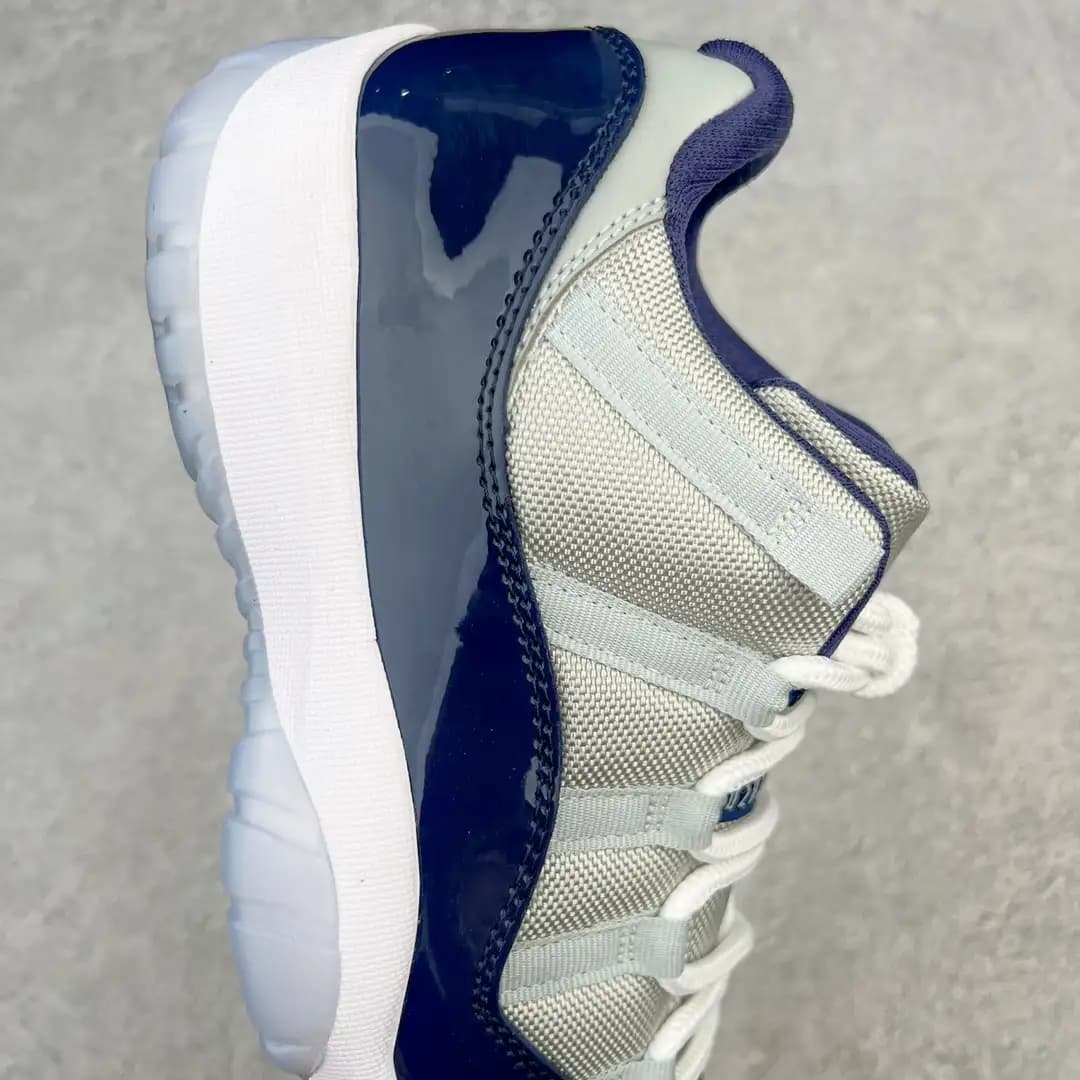 Air Jordan 11 - Image 5