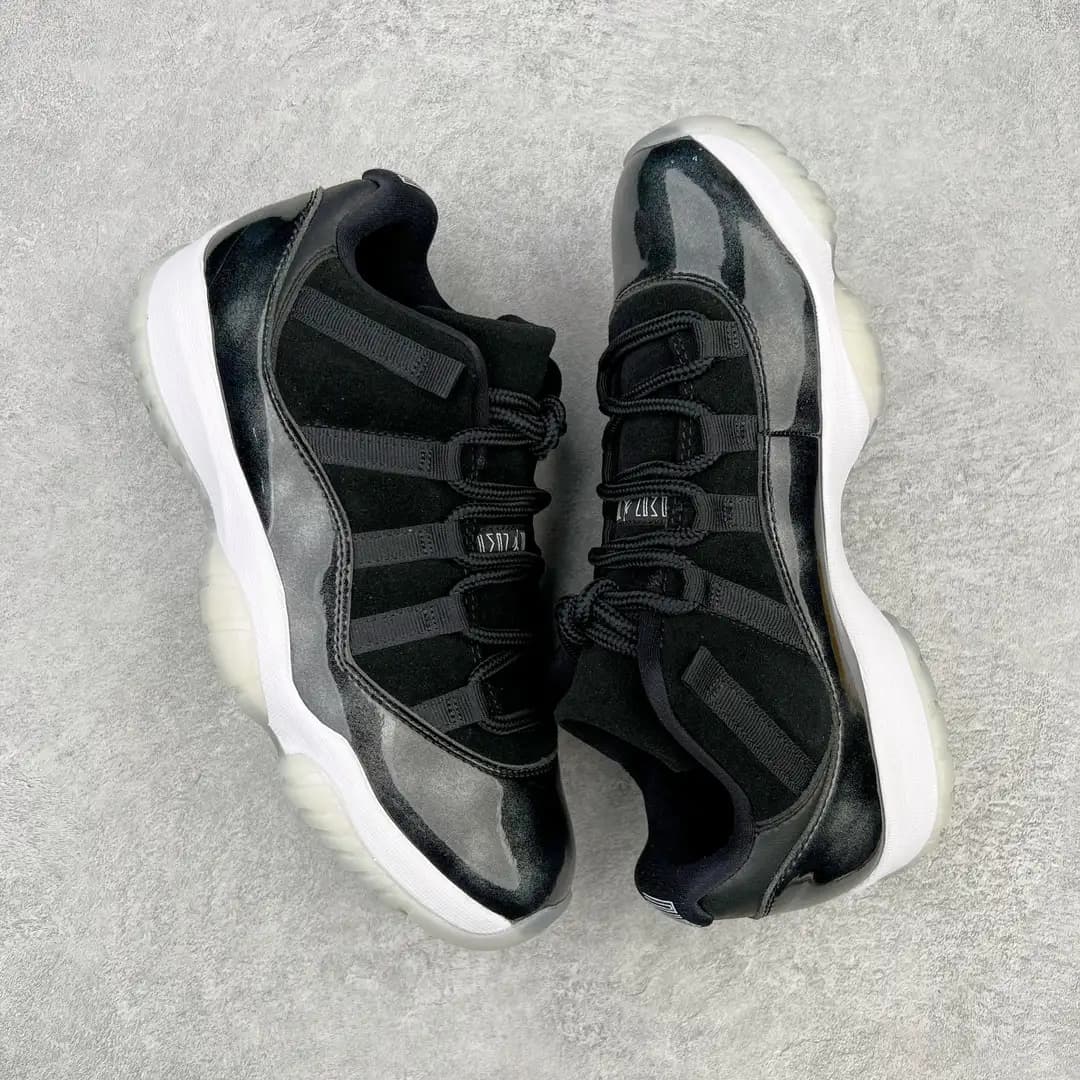 Air Jordan 11 - Image 9