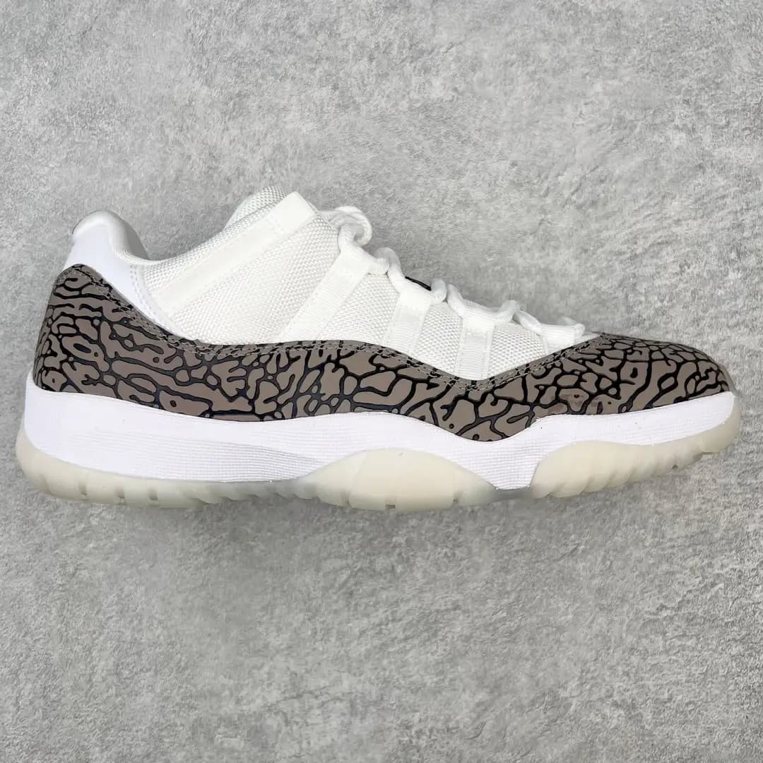 Air Jordan 11
