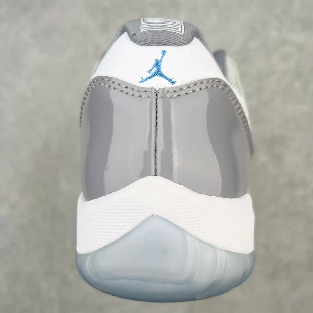Air Jordan 11 - Image 4