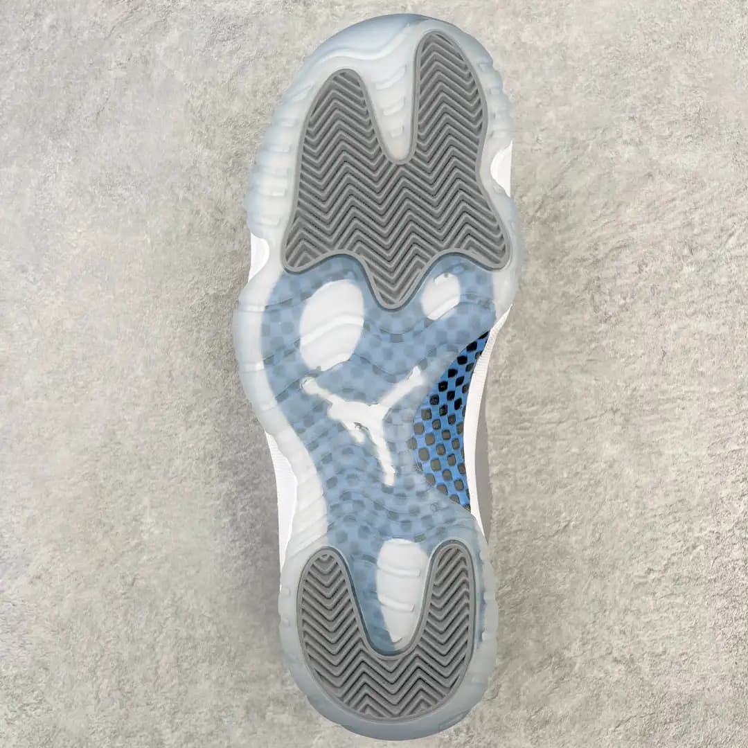 Air Jordan 11 - Image 7