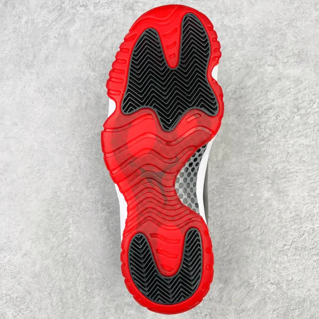 Air Jordan 11 - Image 3