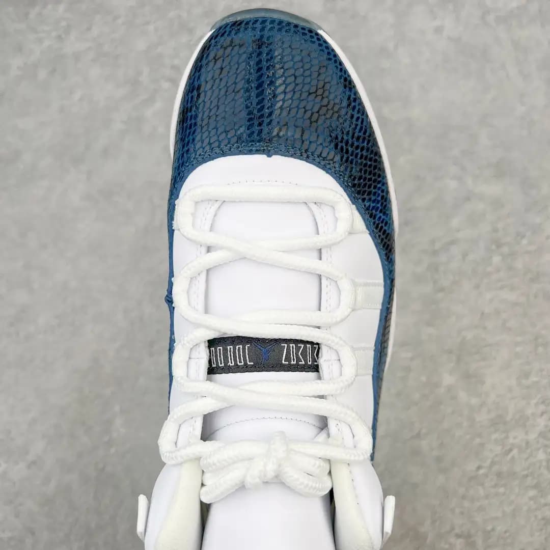 Air Jordan 11 - Image 8