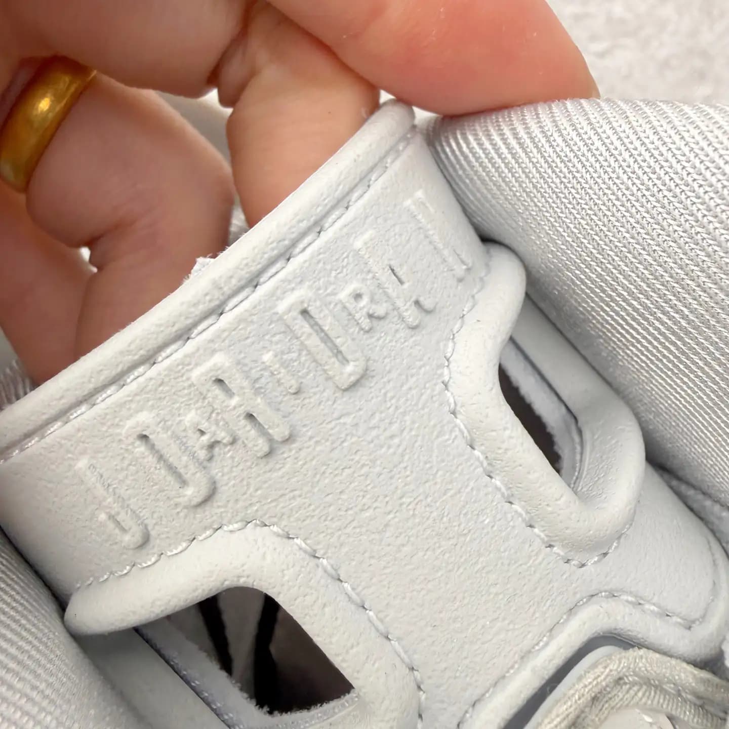 Air Jordan 6 - Image 10