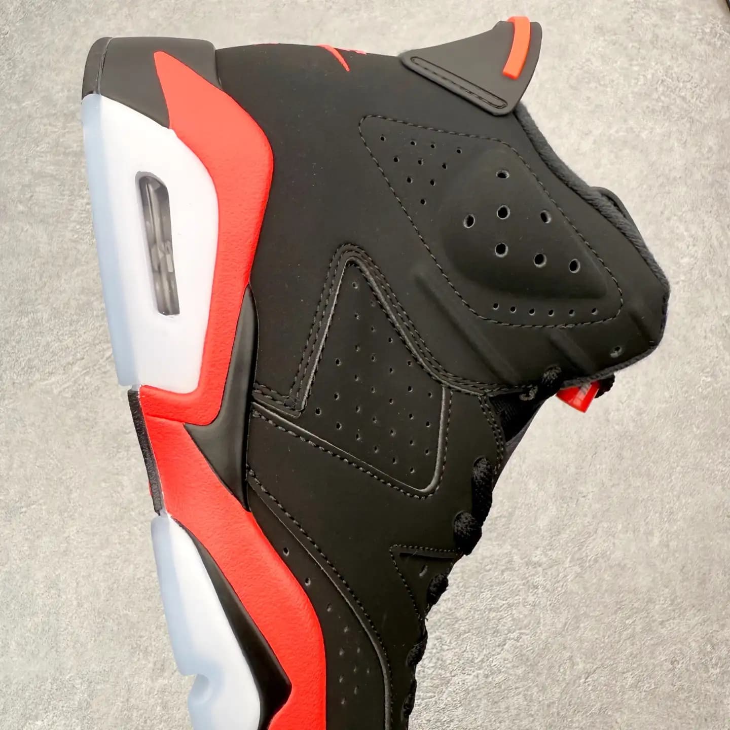 Air Jordan 6 - Image 6