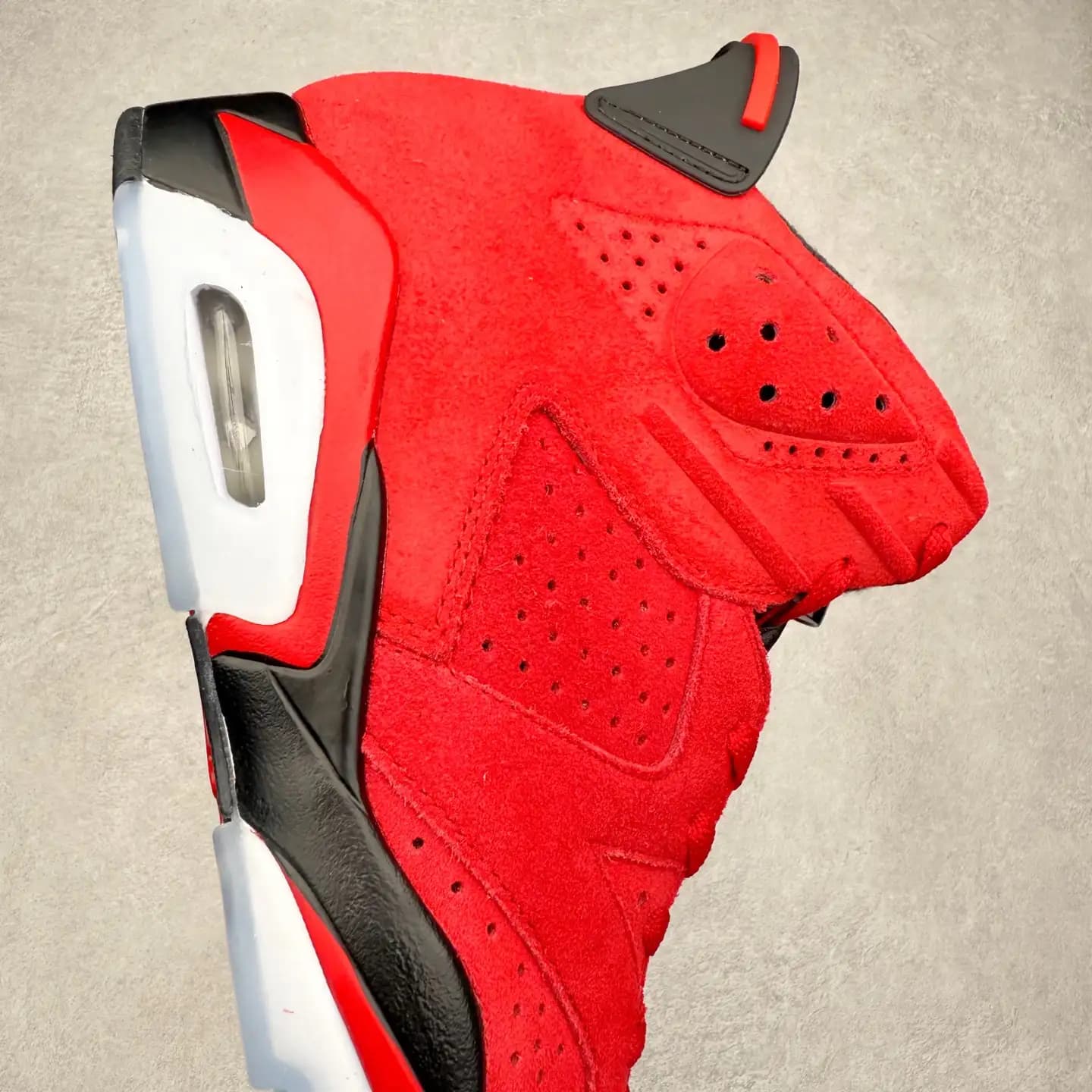 Air Jordan 6 - Image 3