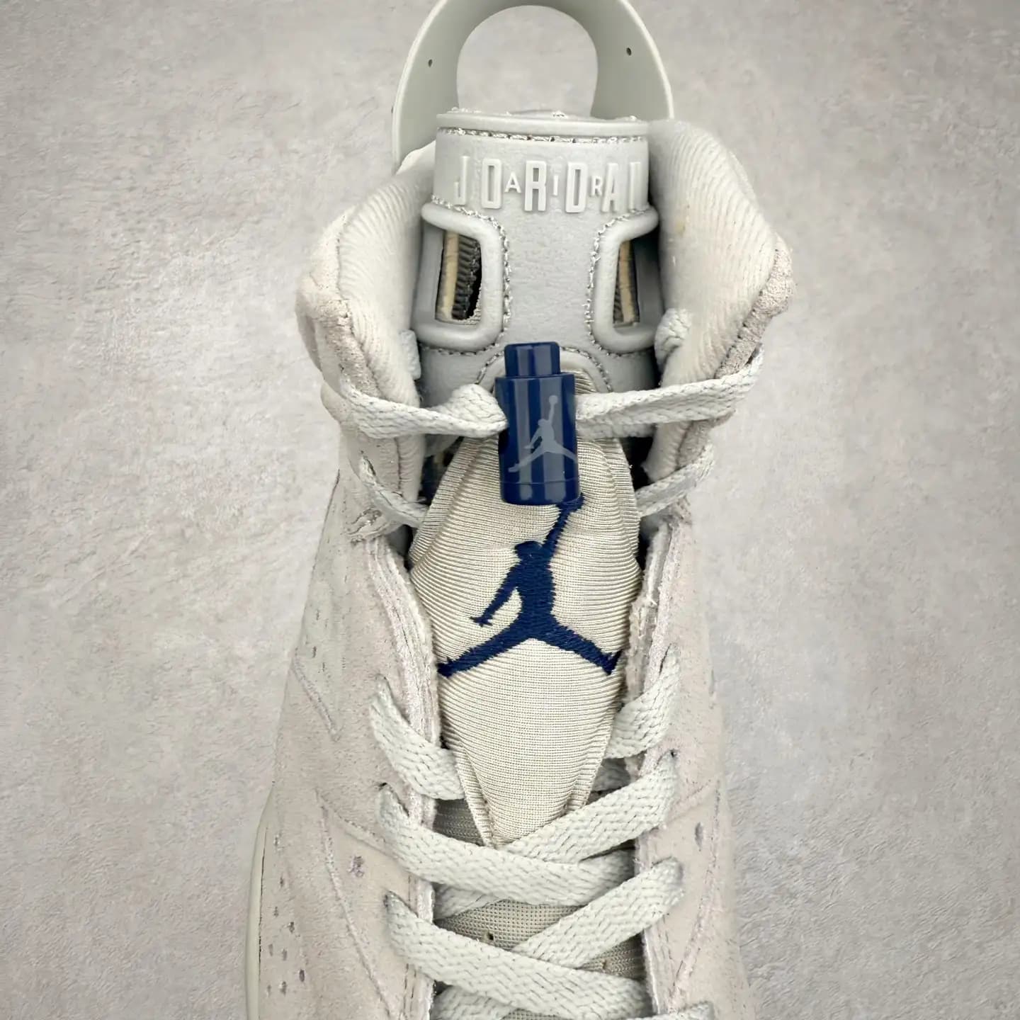 Air Jordan 6 - Image 4