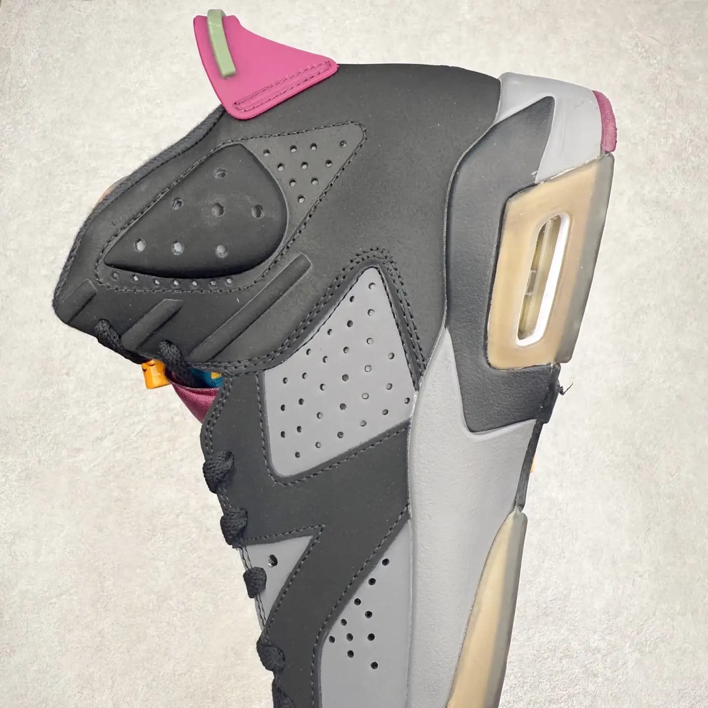 Air Jordan 6 - Image 3