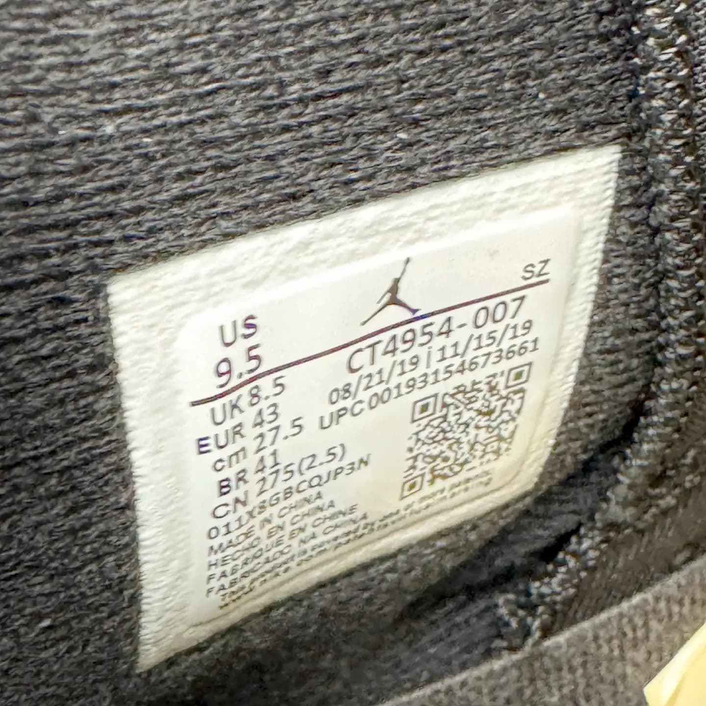 Air Jordan 6 - Image 5