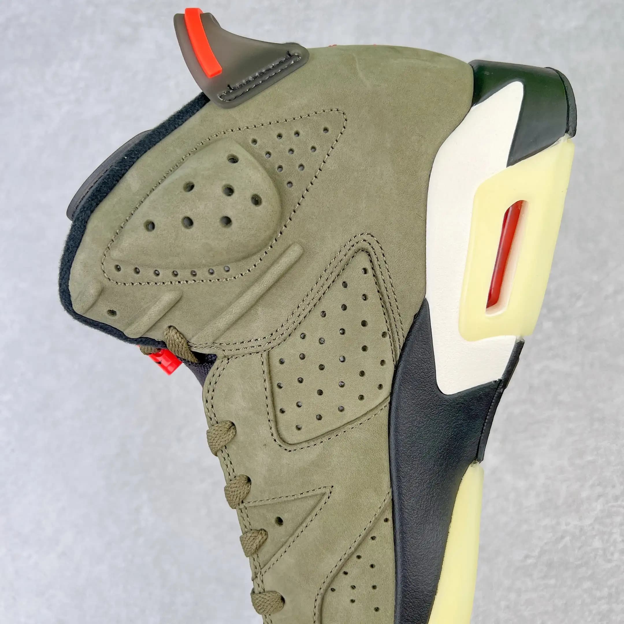 Air Jordan 6 - Image 5