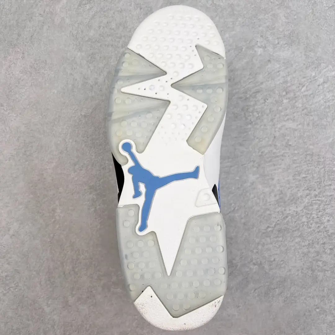 Air Jordan 6 - Image 5