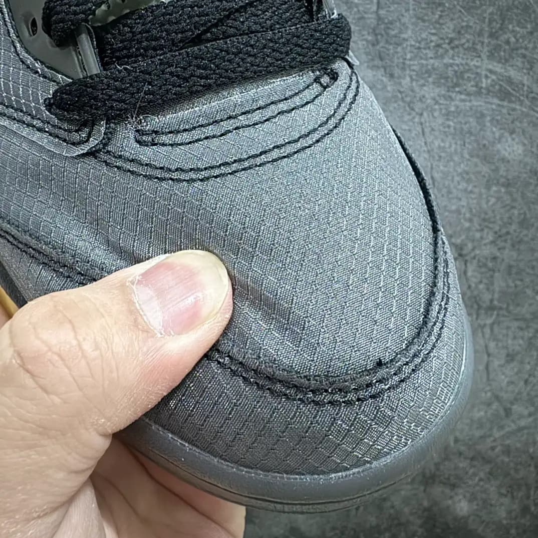 Air Jordan 5 - Image 2