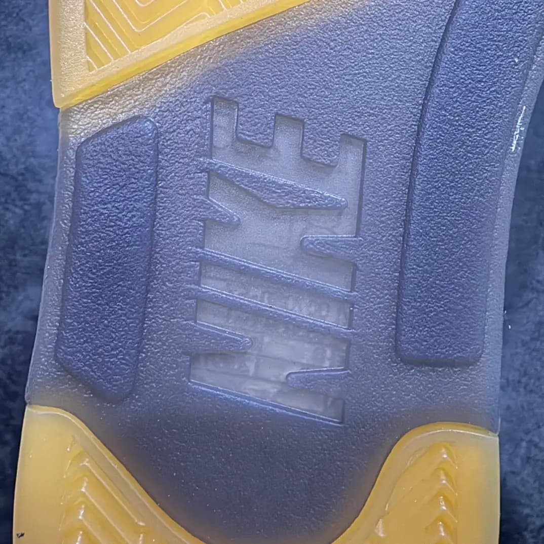 Air Jordan 5 - Image 3