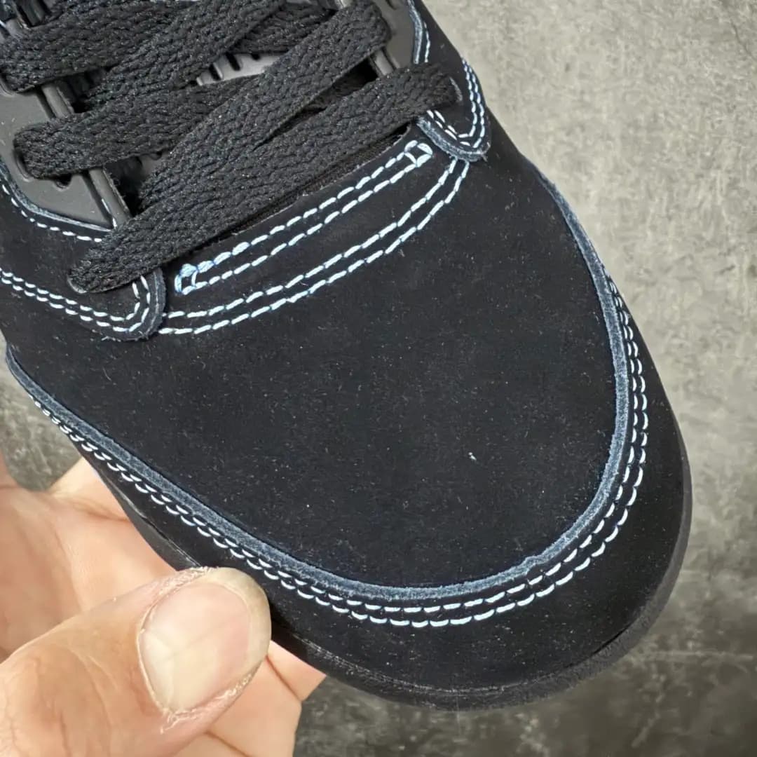 Air Jordan 5 - Image 3