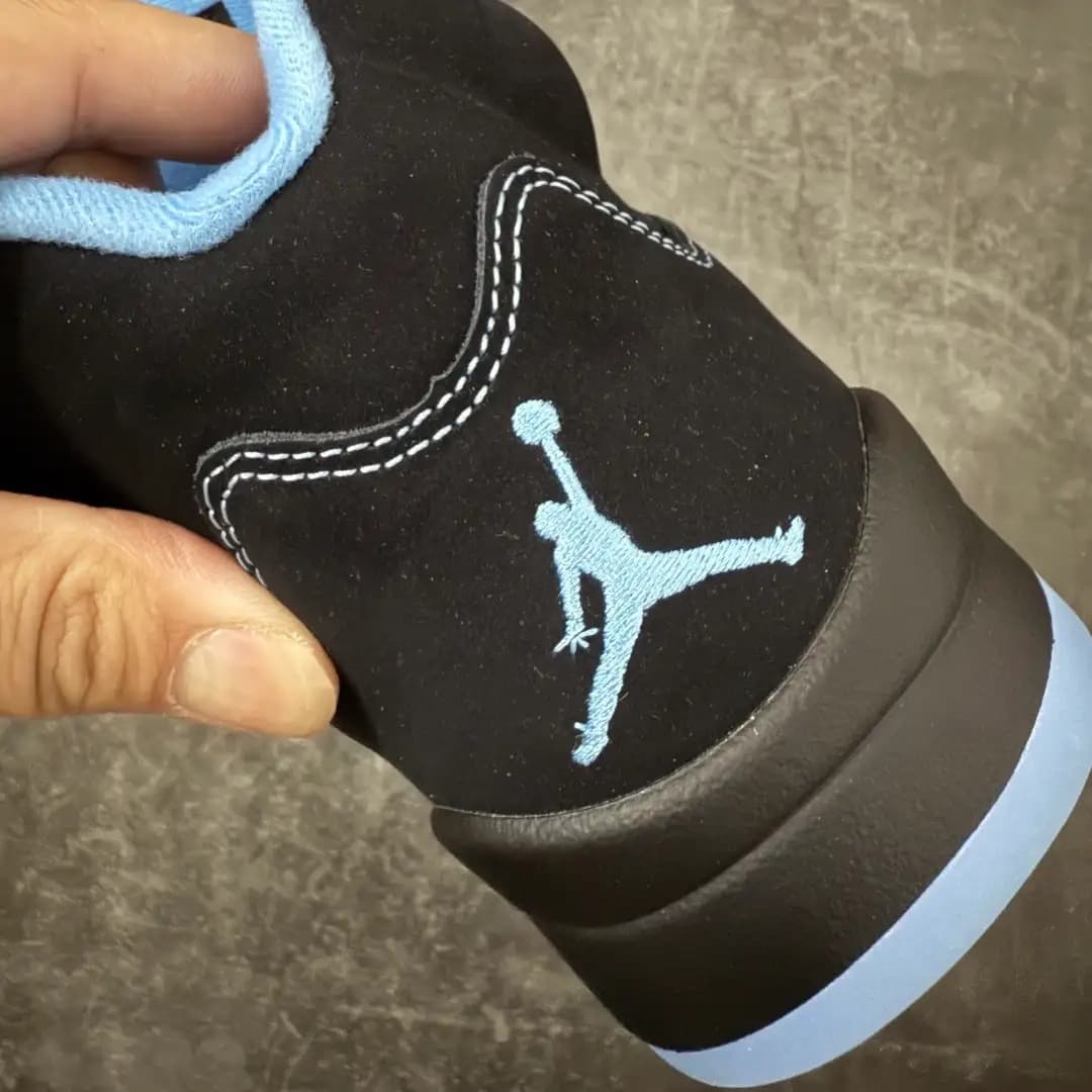 Air Jordan 5 - Image 6