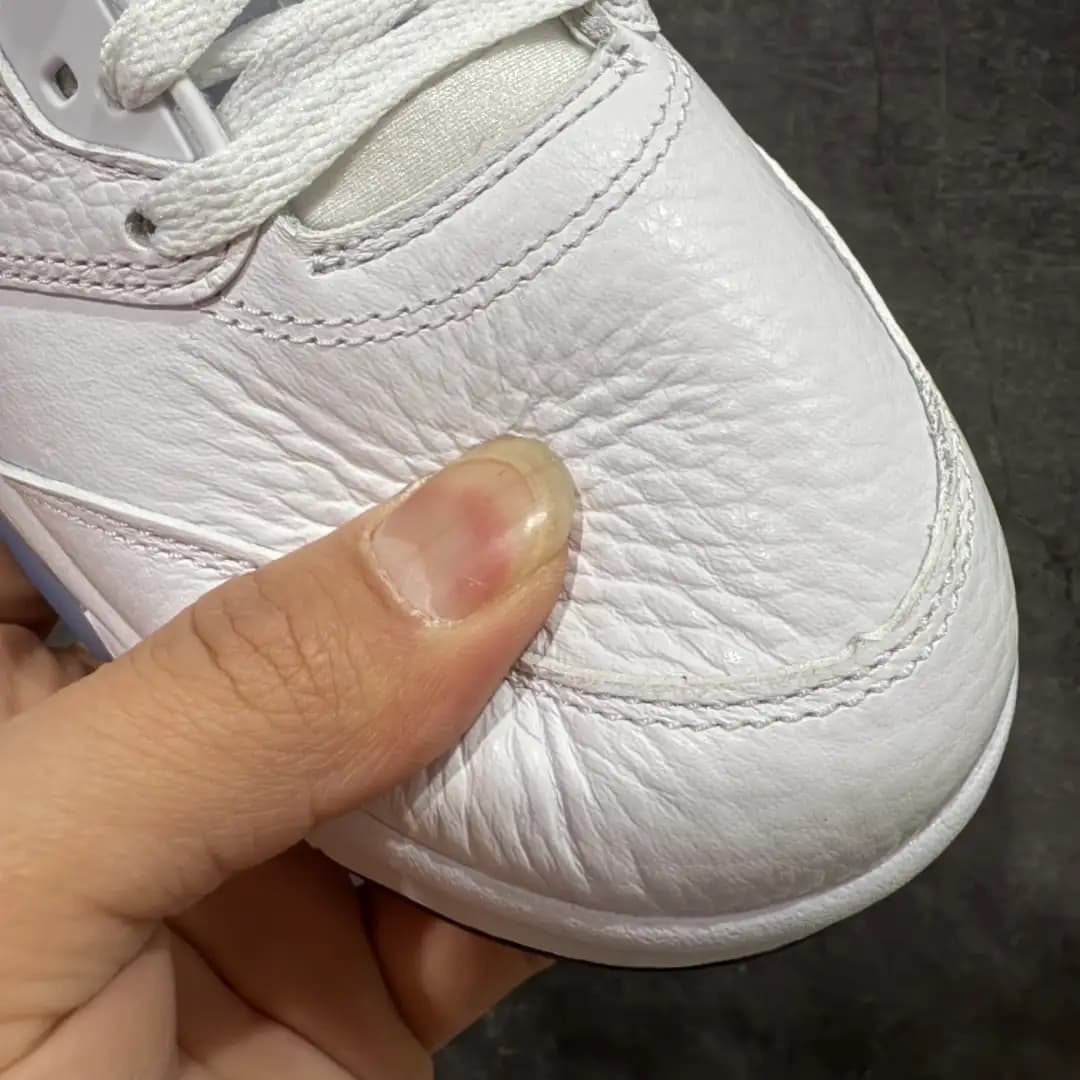 Air Jordan 5 - Image 6