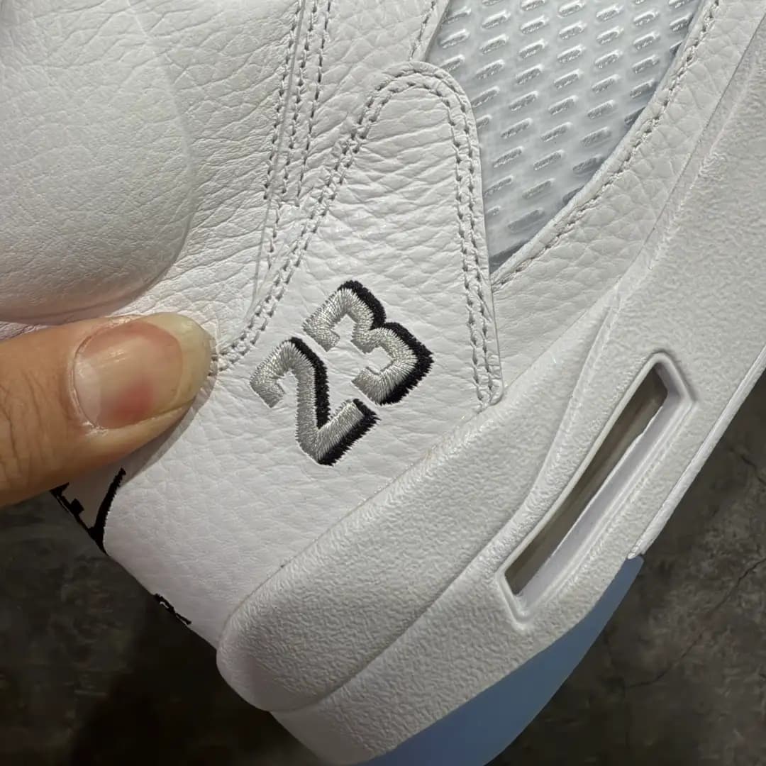 Air Jordan 5 - Image 9