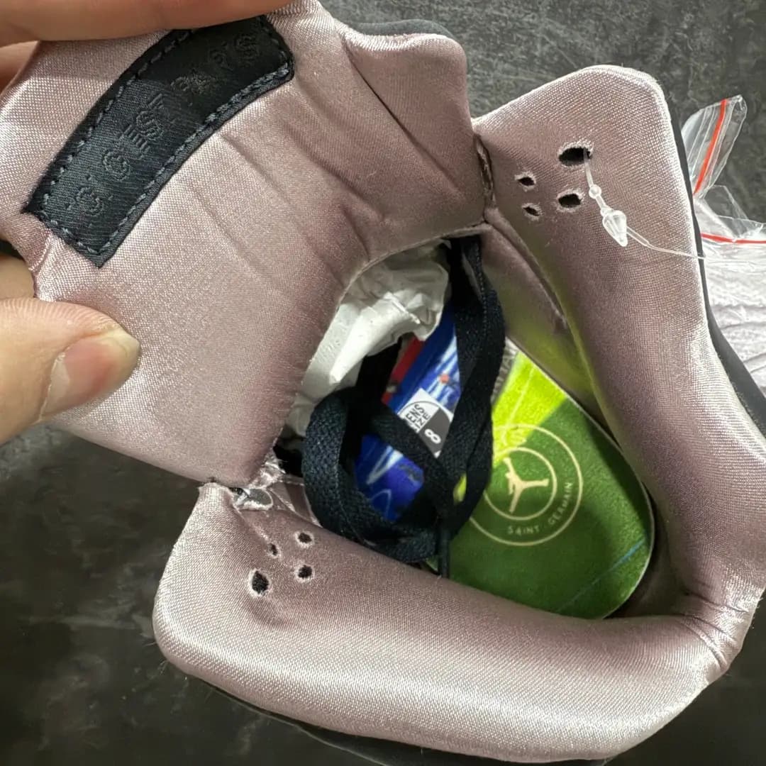 Air Jordan 5 - Image 6