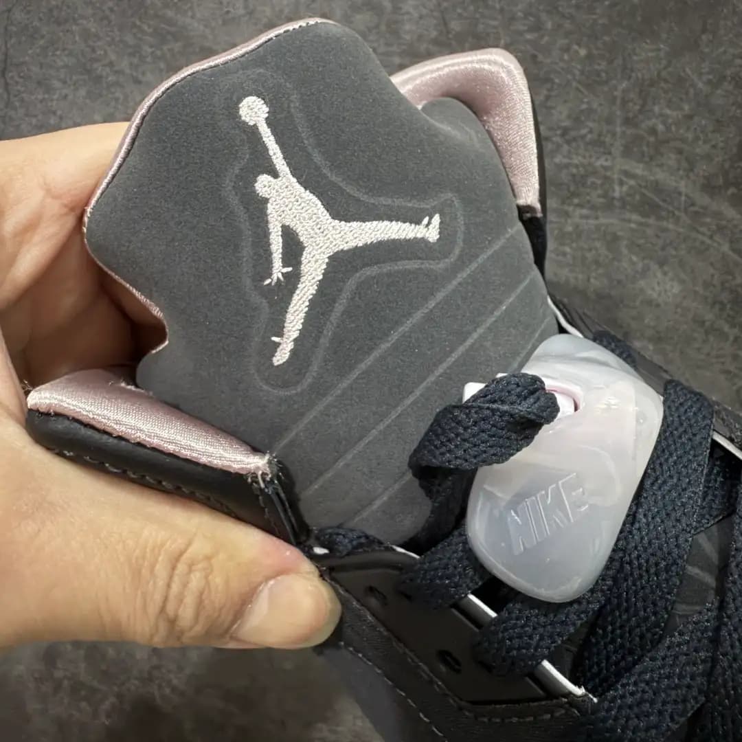 Air Jordan 5 - Image 7
