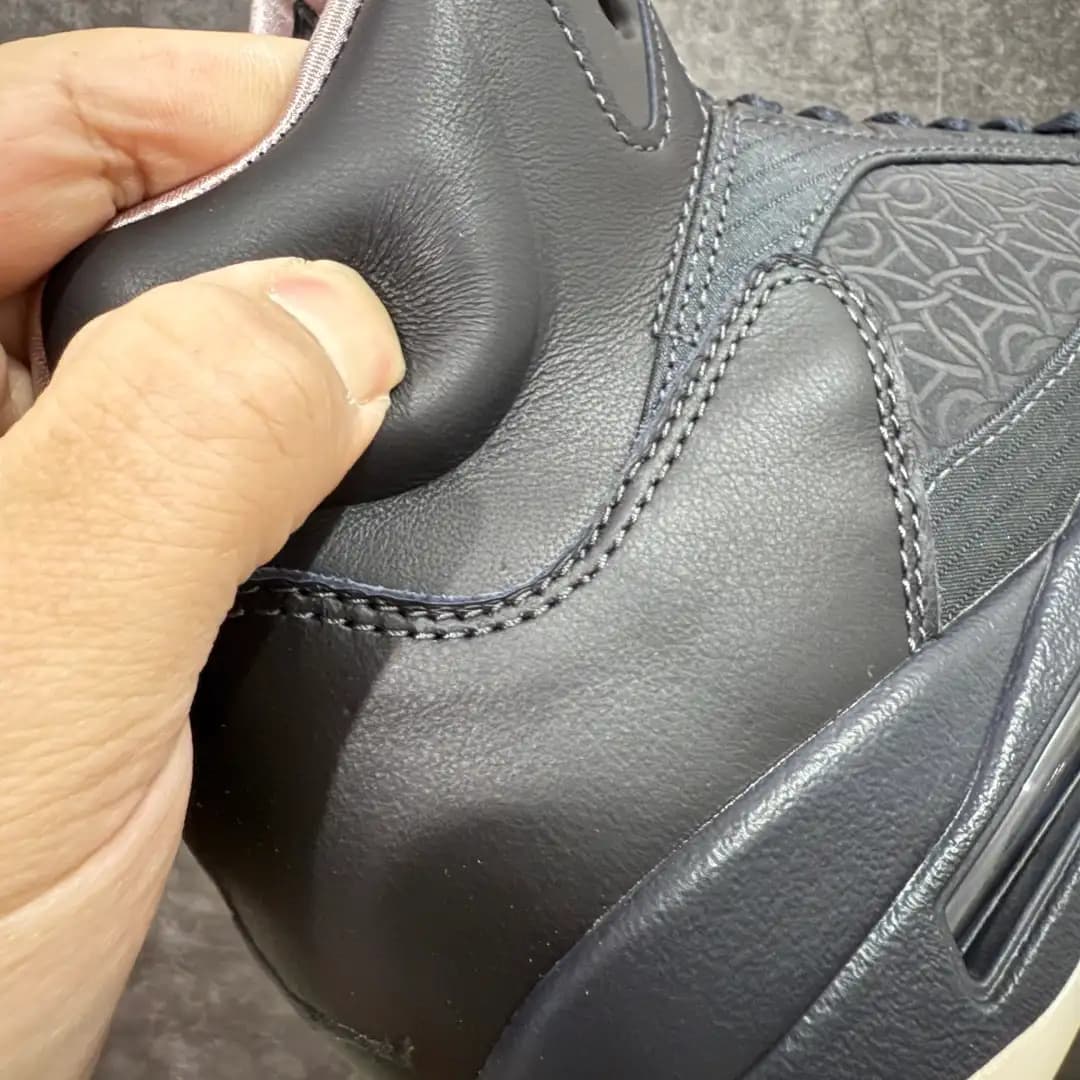 Air Jordan 5 - Image 9