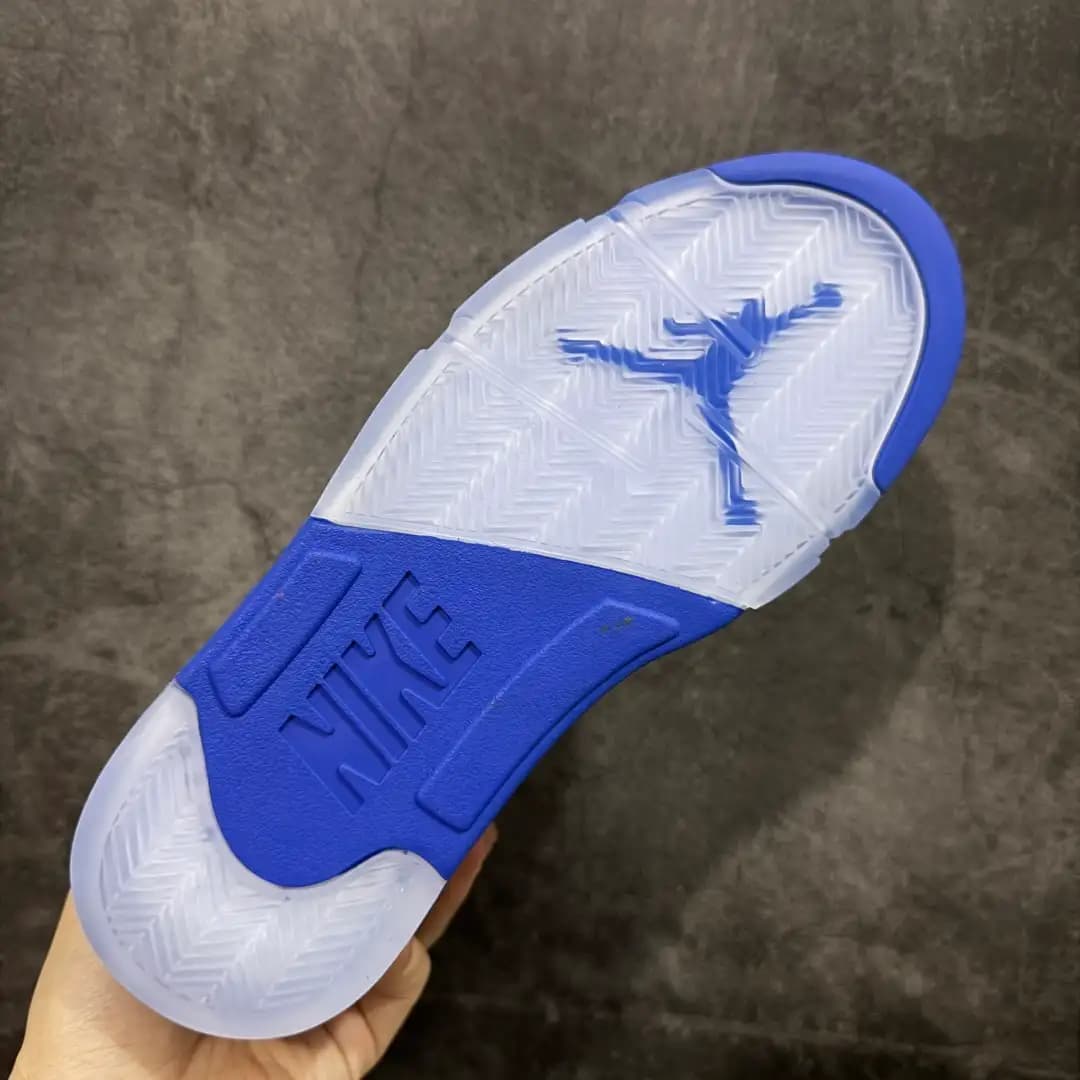 Air Jordan 5 - Image 6