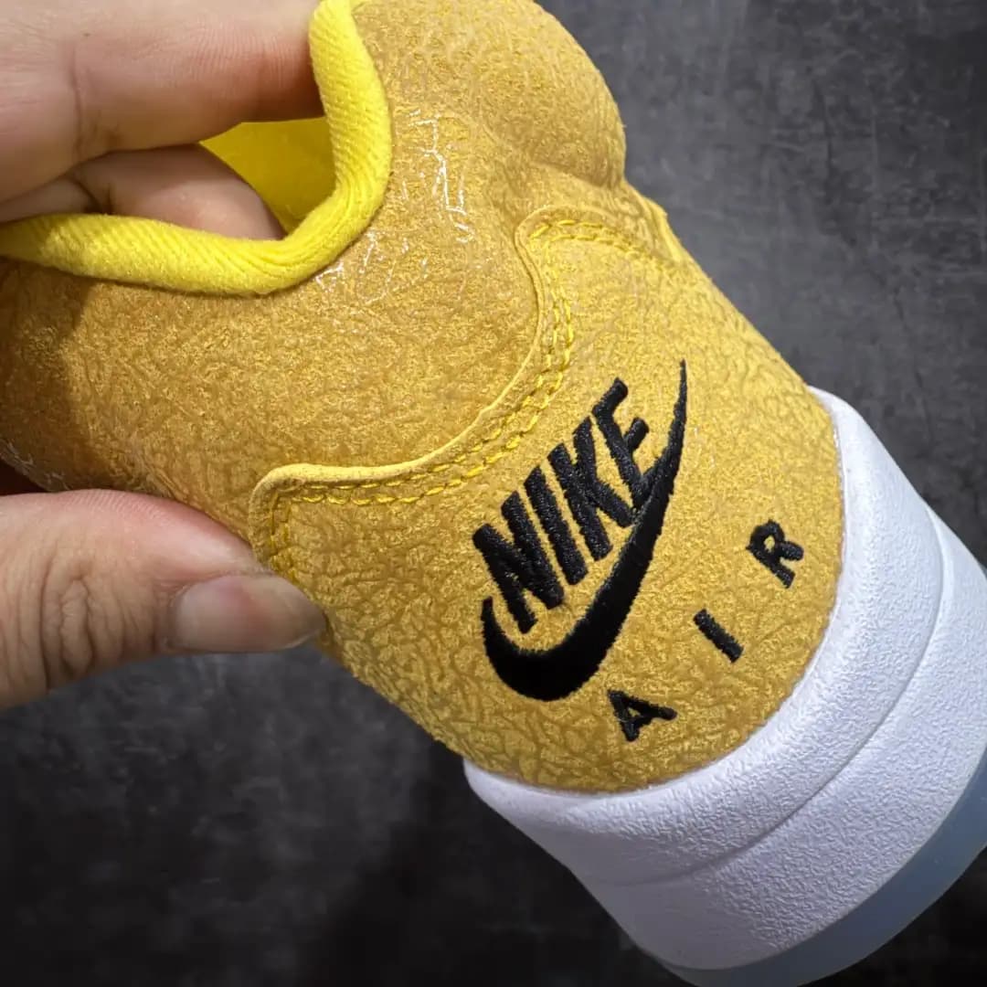 Air Jordan 5 - Image 4