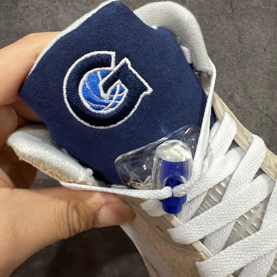 Air Jordan 5 - Image 2