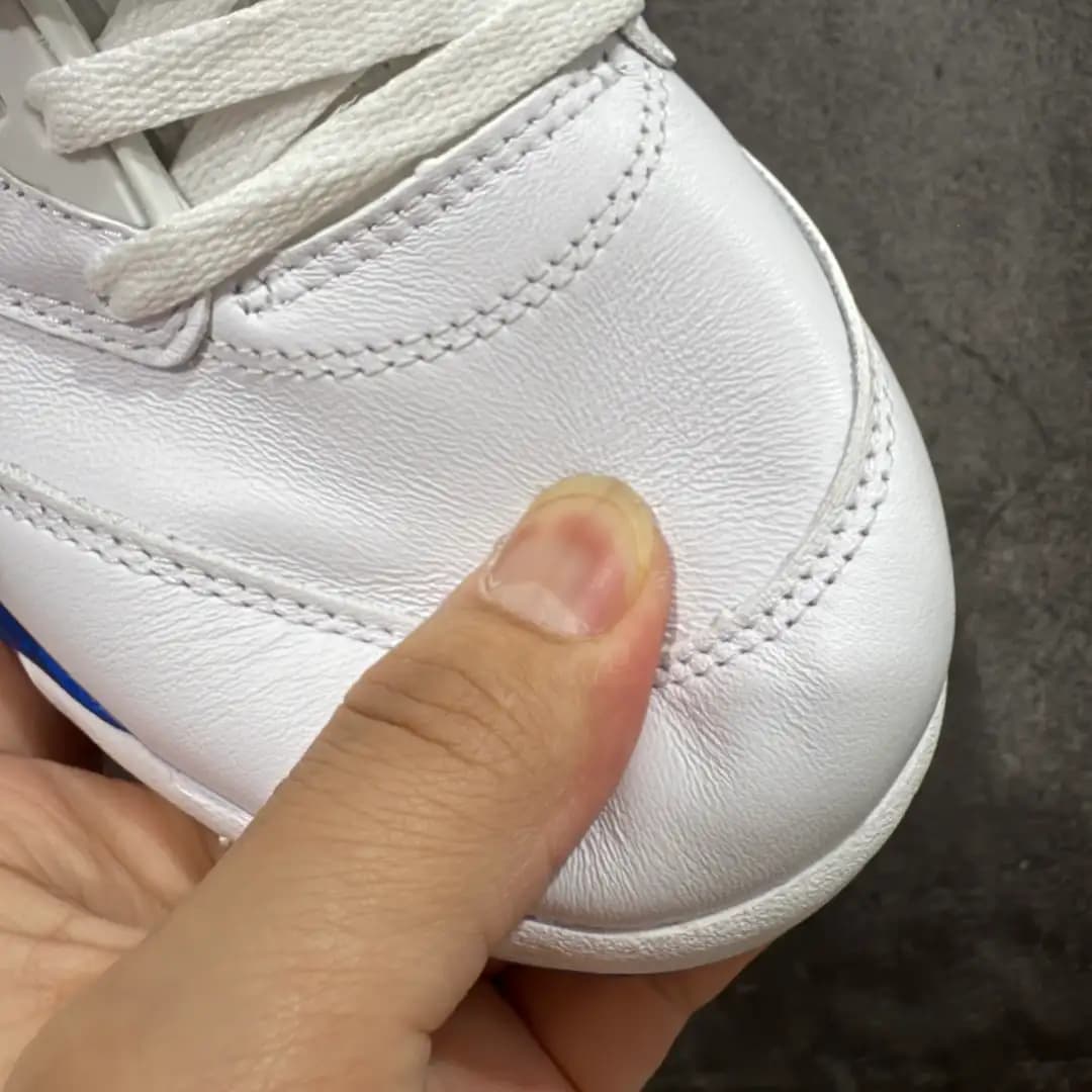Air Jordan 5 - Image 3