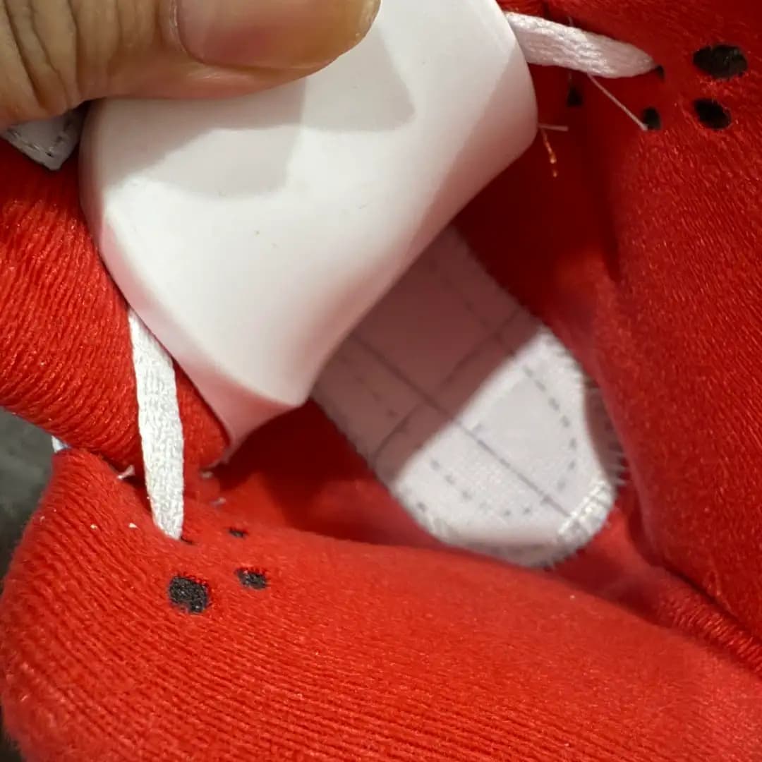 Air Jordan 5 - Image 5