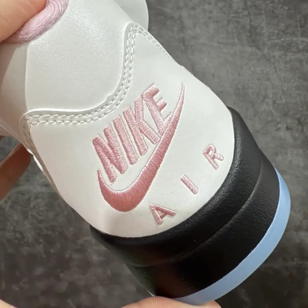 Air Jordan 5 - Image 4