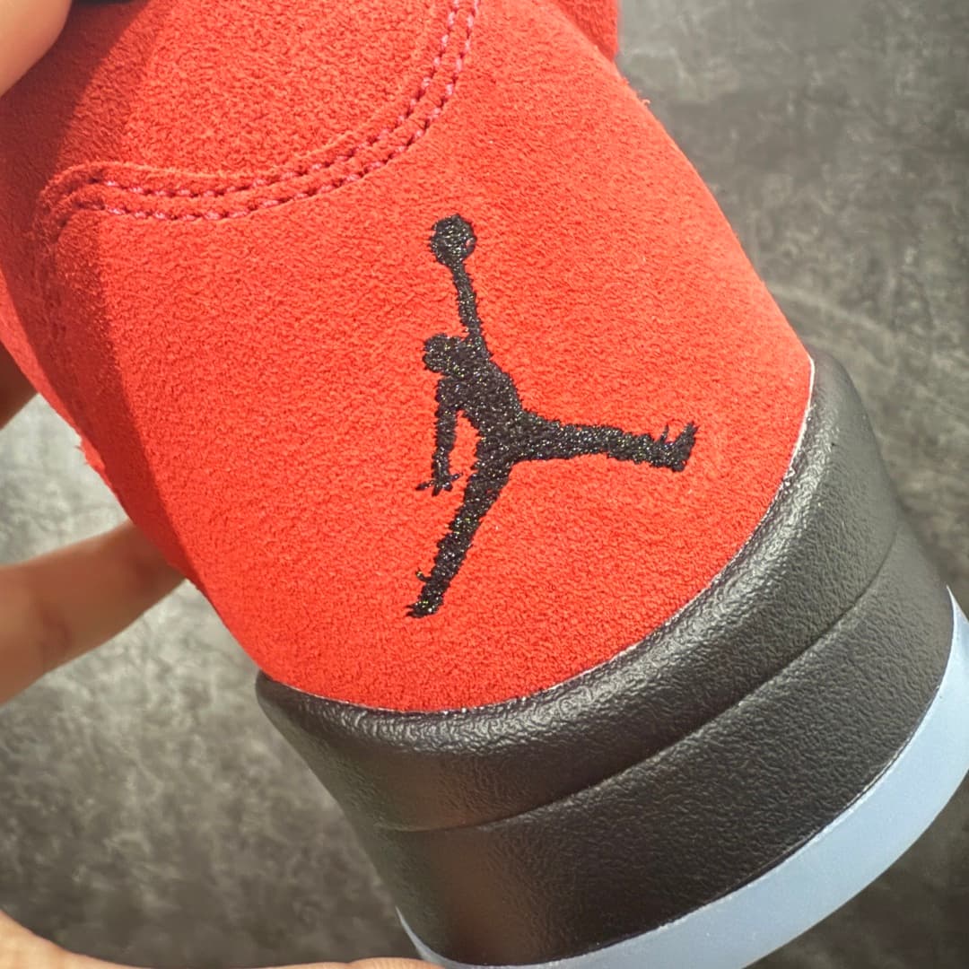 Air Jordan 5 - Image 7
