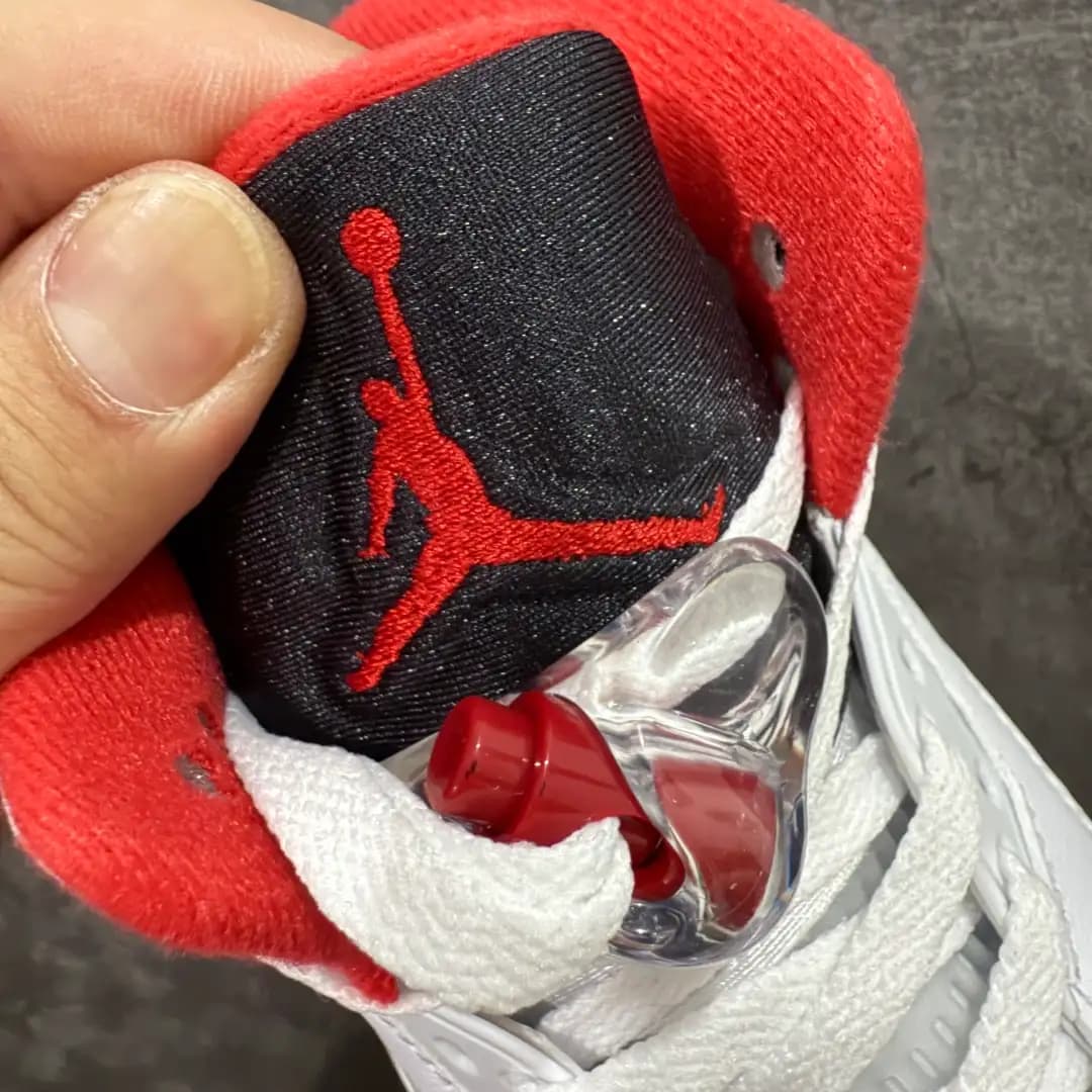 Air Jordan 5 - Image 6