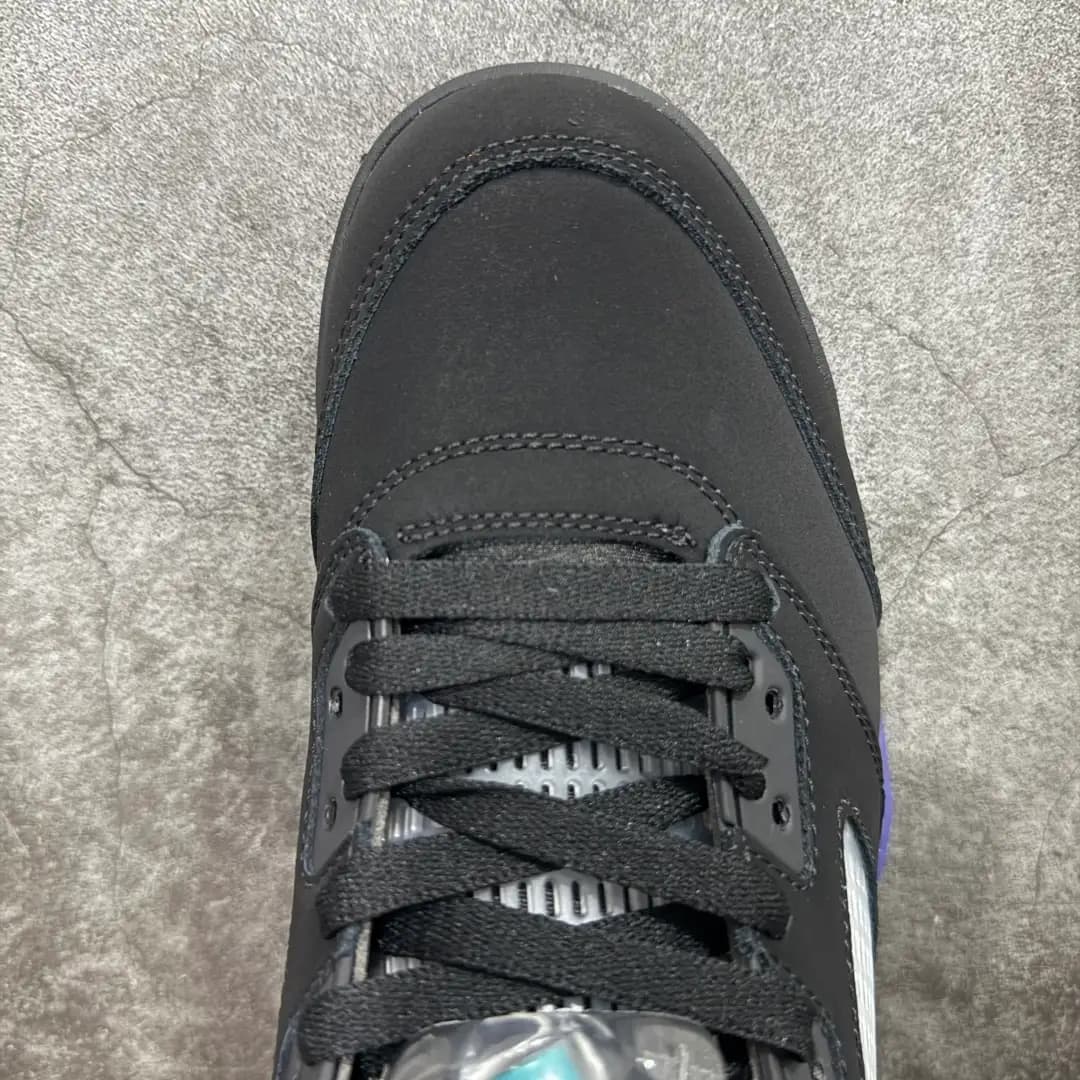 Air Jordan 5 - Image 4