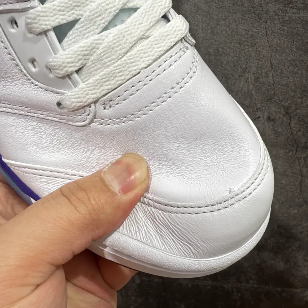Air Jordan 5 - Image 3
