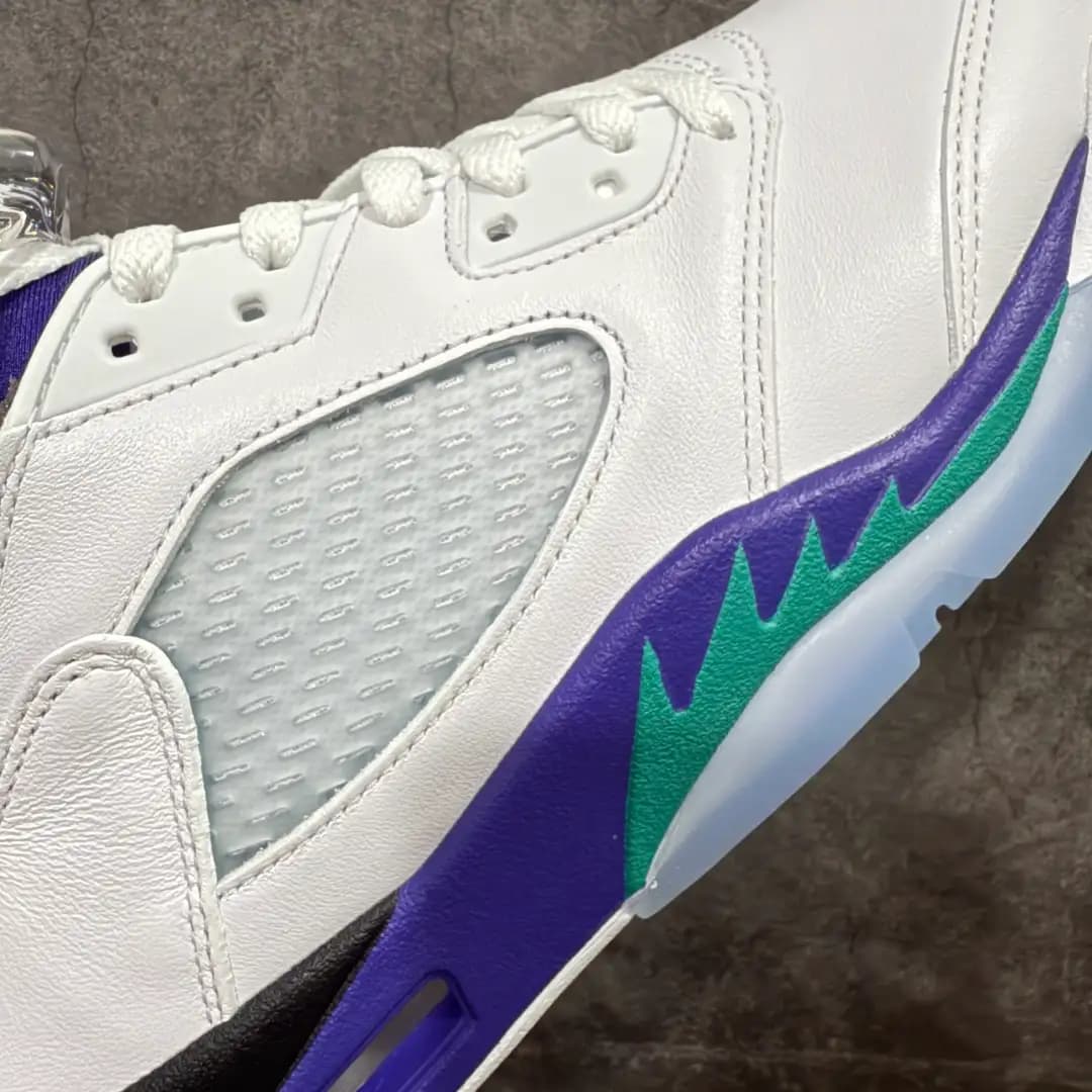Air Jordan 5 - Image 6