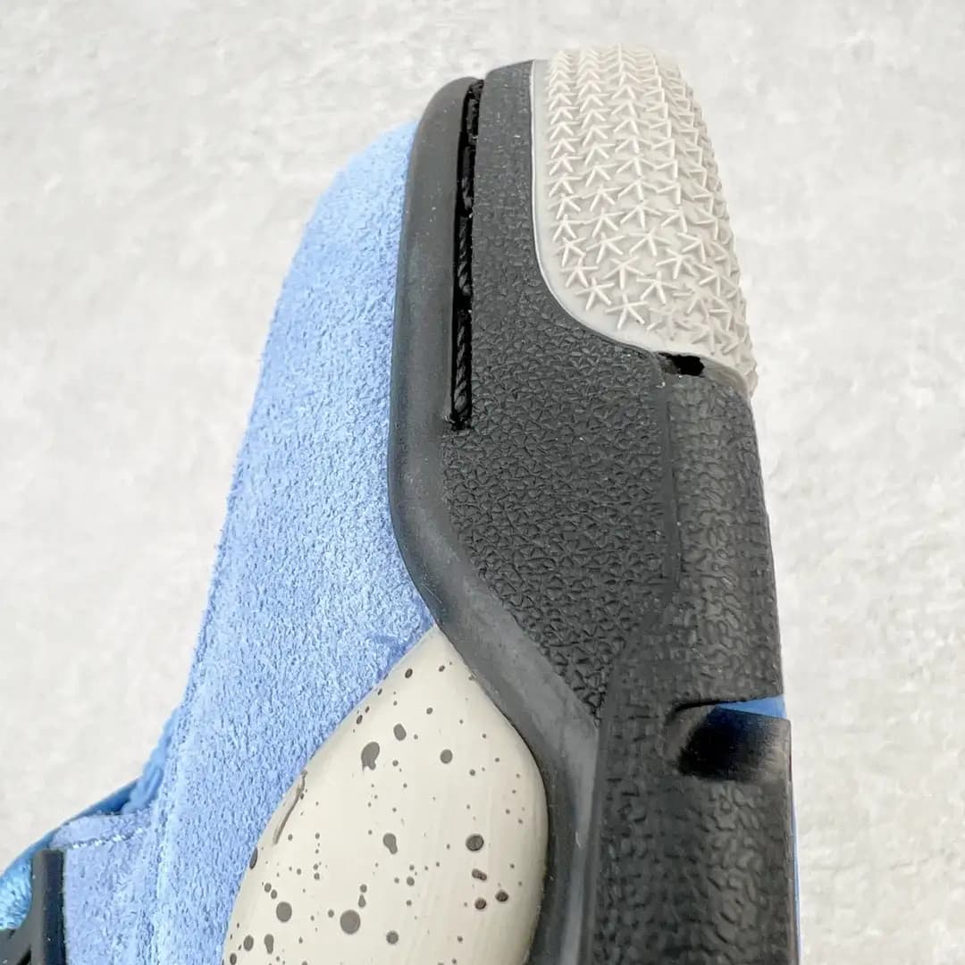 Air Jordan 4 - Image 10