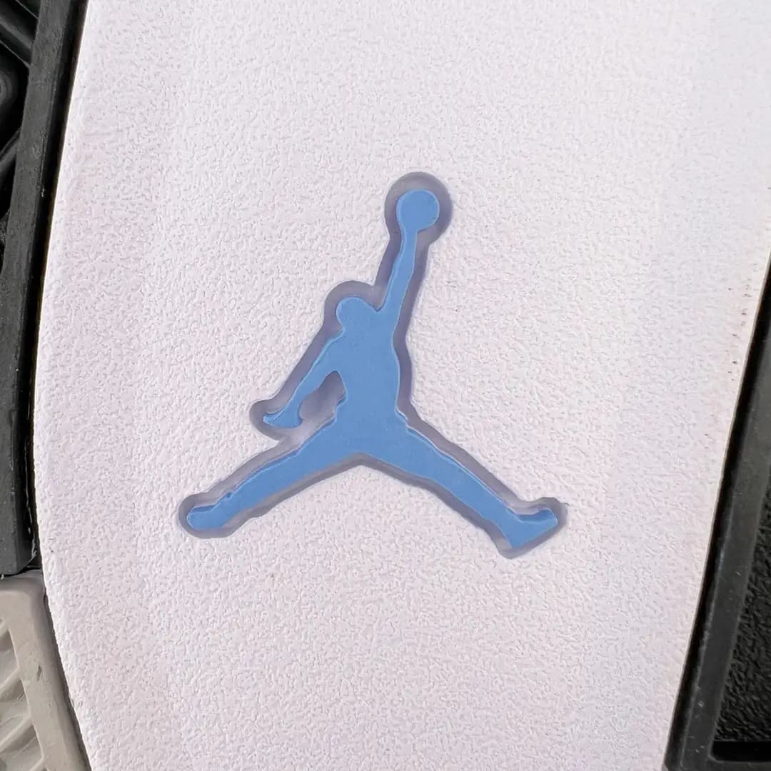 Air Jordan 4 - Image 11
