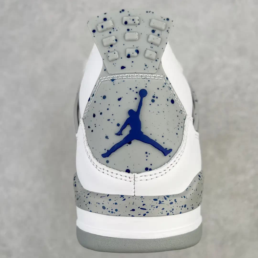 Air Jordan 4 - Image 4