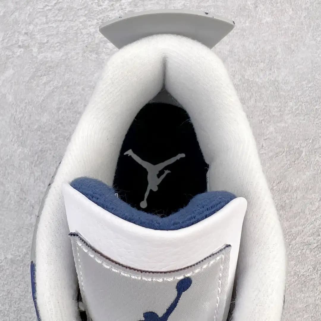 Air Jordan 4 - Image 9