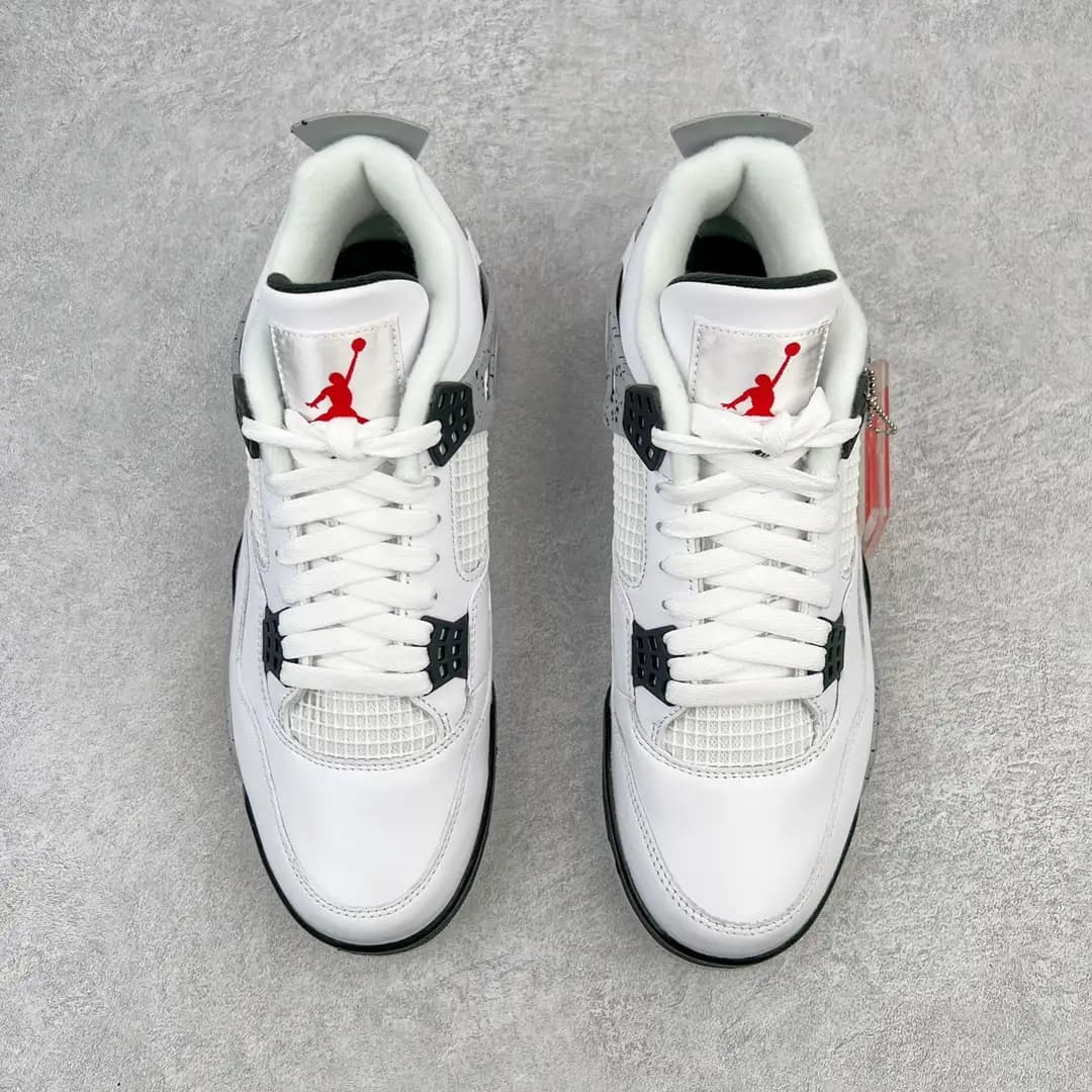 Air Jordan 4 - Image 4