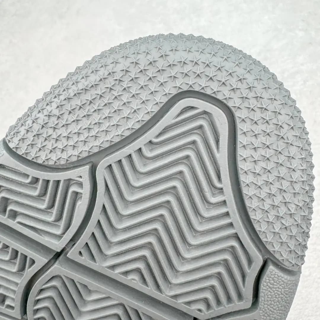 Air Jordan 4 - Image 11