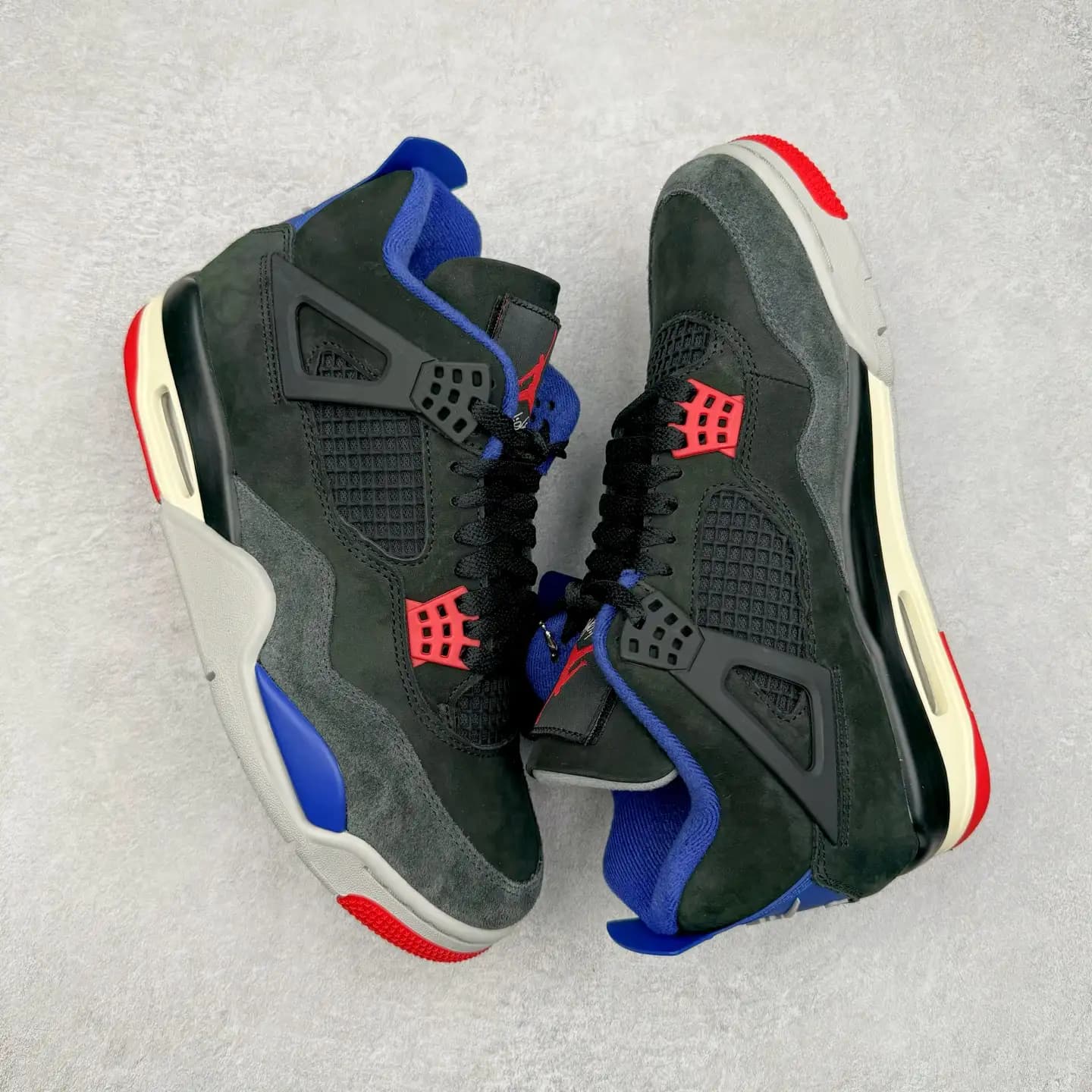 Air Jordan 4 - Image 2