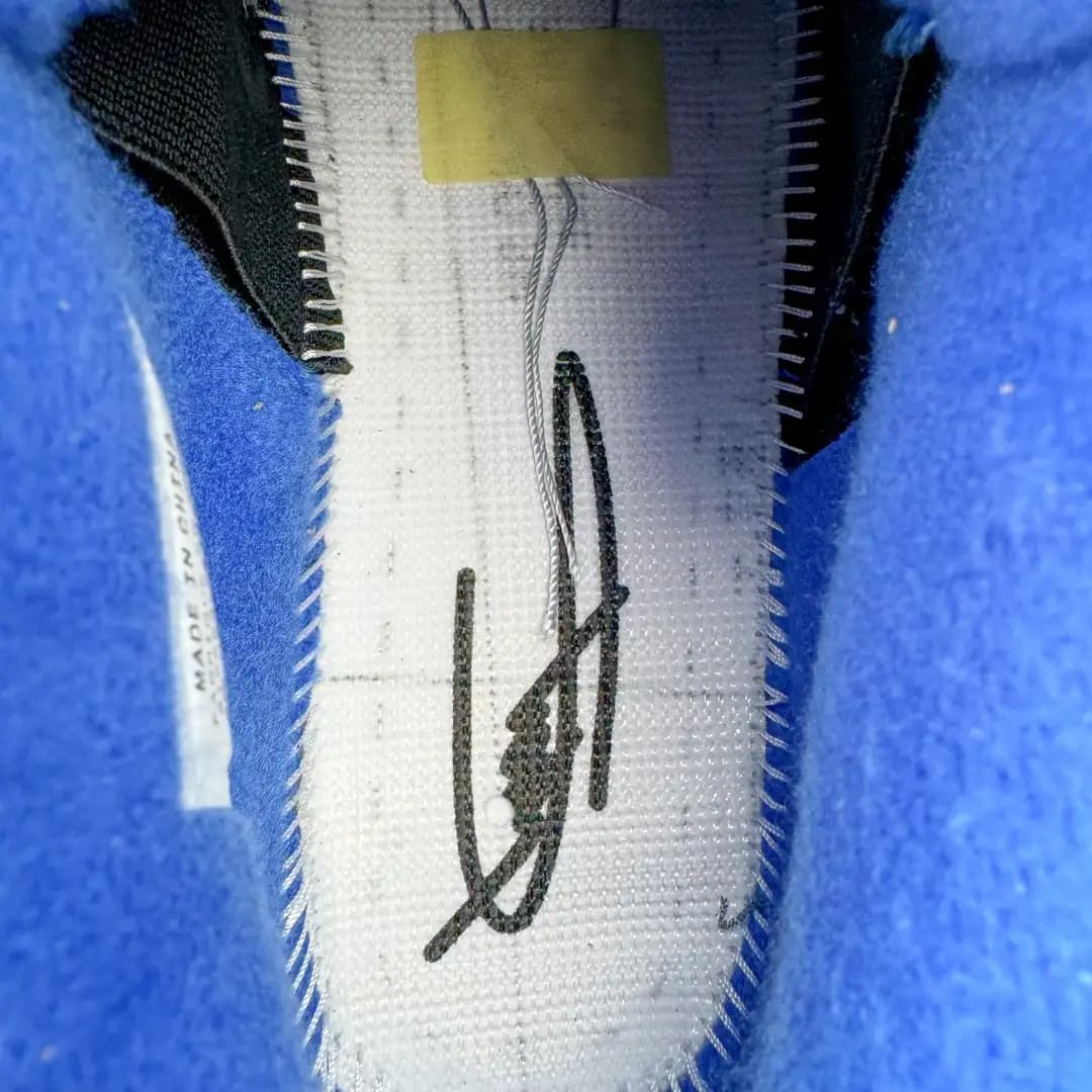 Air Jordan 4 - Image 6