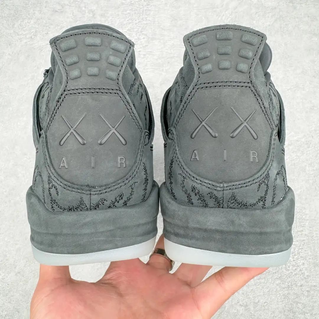 Air Jordan 4 - Image 5