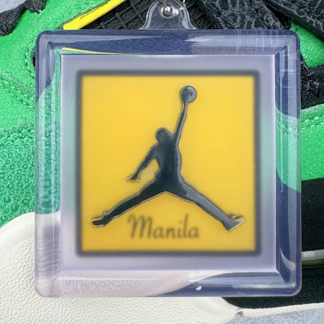 Air Jordan 4 - Image 11