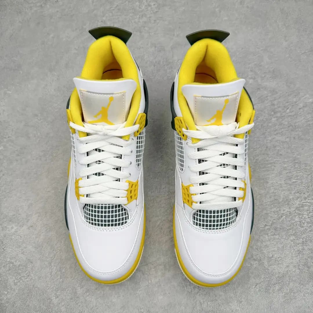 Air Jordan 4 - Image 2